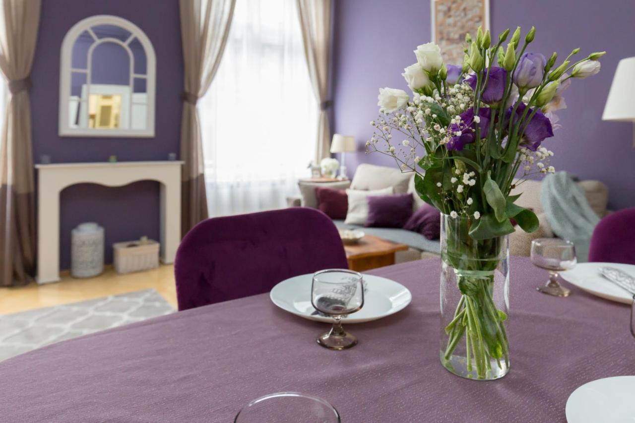 Eclectic Luxury & Spacious 2Br Ac Apt In Center ブダペスト エクステリア 写真